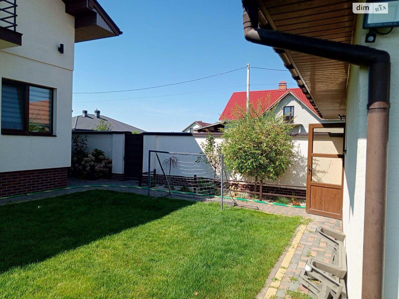 двухэтажный дом, 260 кв. м, кирпич. Продажа в Ужгороде район Табла-1 фото 1