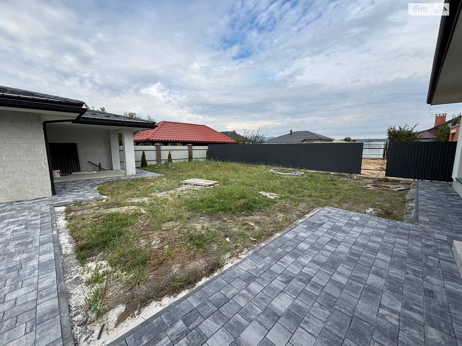 одноповерховий будинок, 145 кв. м, цегла. Продаж в Ужгороді, район Табла-1 фото 1