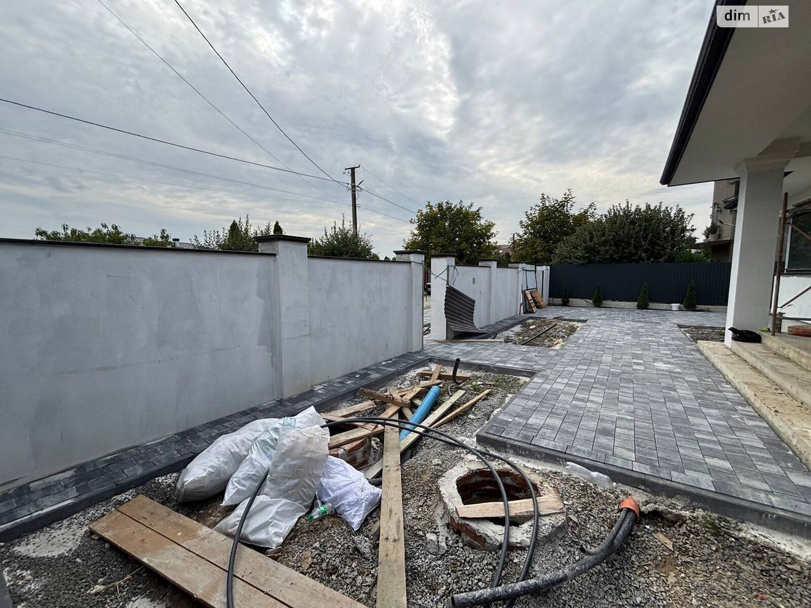 одноповерховий будинок, 145 кв. м, цегла. Продаж в Ужгороді, район Табла-1 фото 1