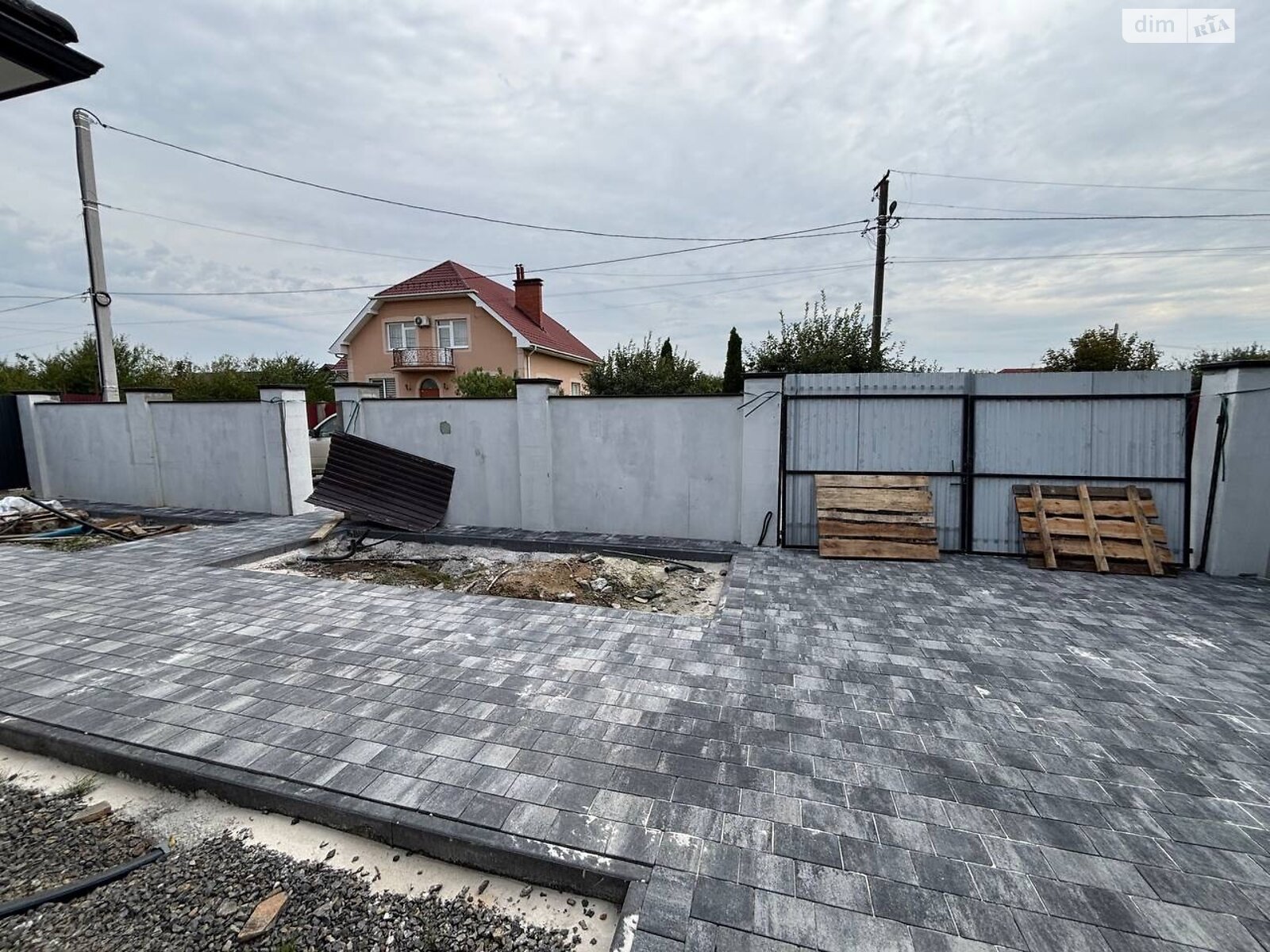 одноповерховий будинок, 145 кв. м, цегла. Продаж в Ужгороді, район Табла-1 фото 1