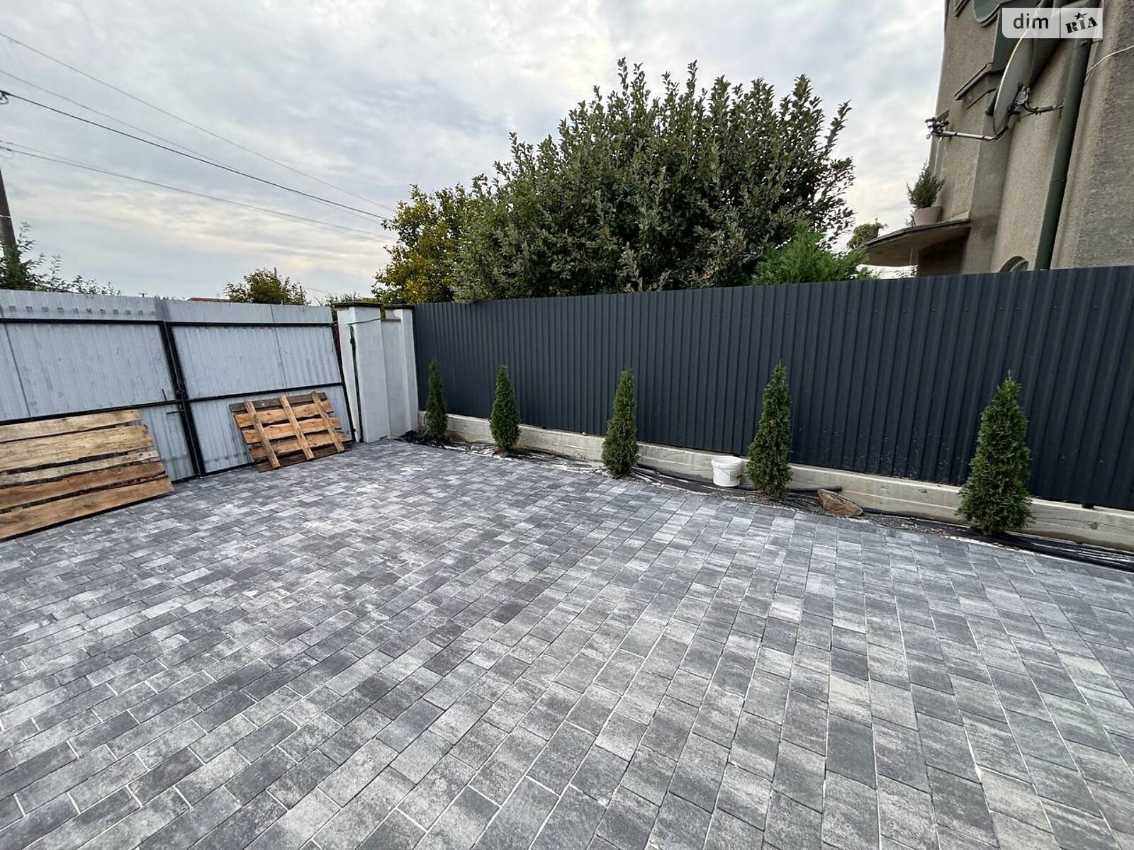 одноповерховий будинок, 145 кв. м, цегла. Продаж в Ужгороді, район Табла-1 фото 1