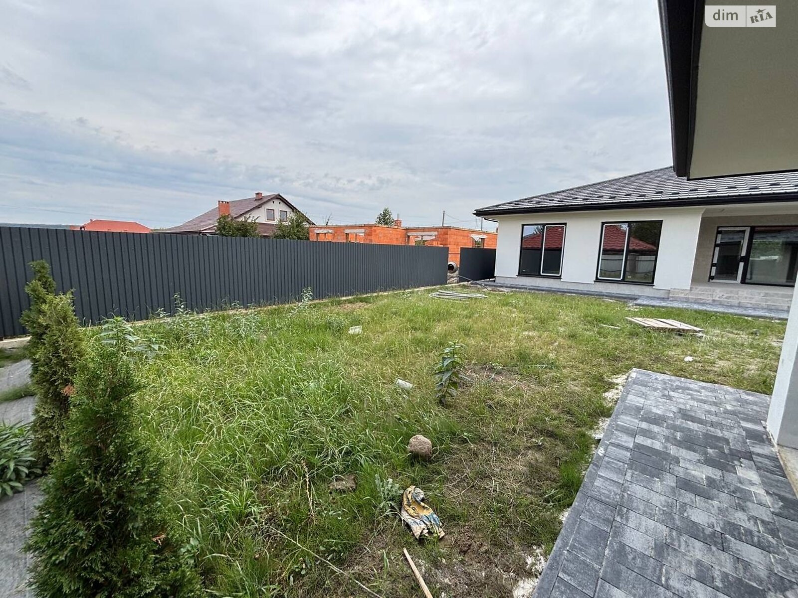 одноповерховий будинок, 145 кв. м, цегла. Продаж в Ужгороді, район Табла-1 фото 1