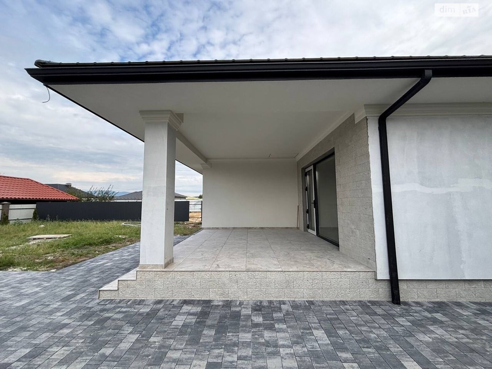 одноповерховий будинок, 145 кв. м, цегла. Продаж в Ужгороді, район Табла-1 фото 1