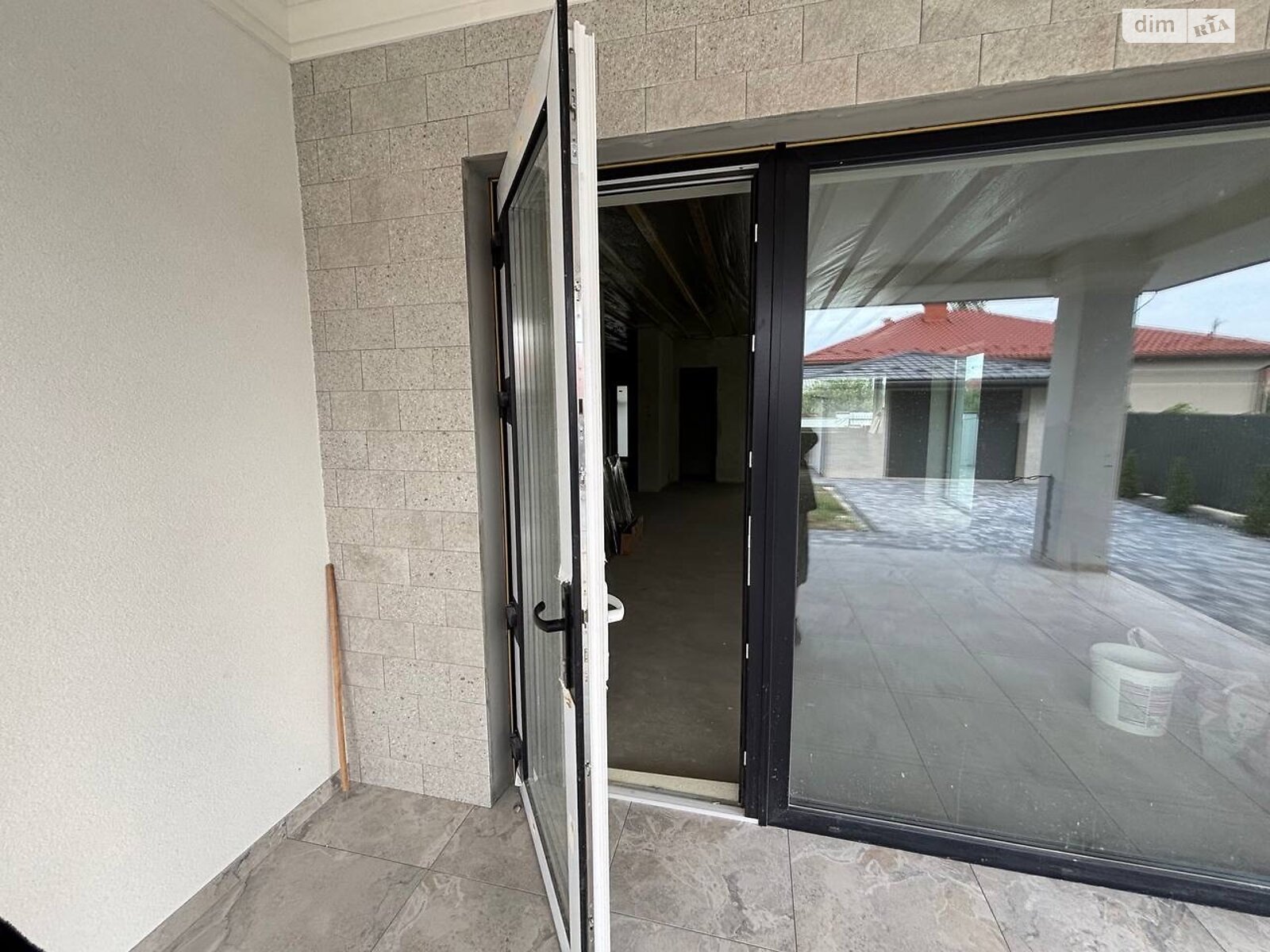 одноповерховий будинок, 145 кв. м, цегла. Продаж в Ужгороді, район Табла-1 фото 1