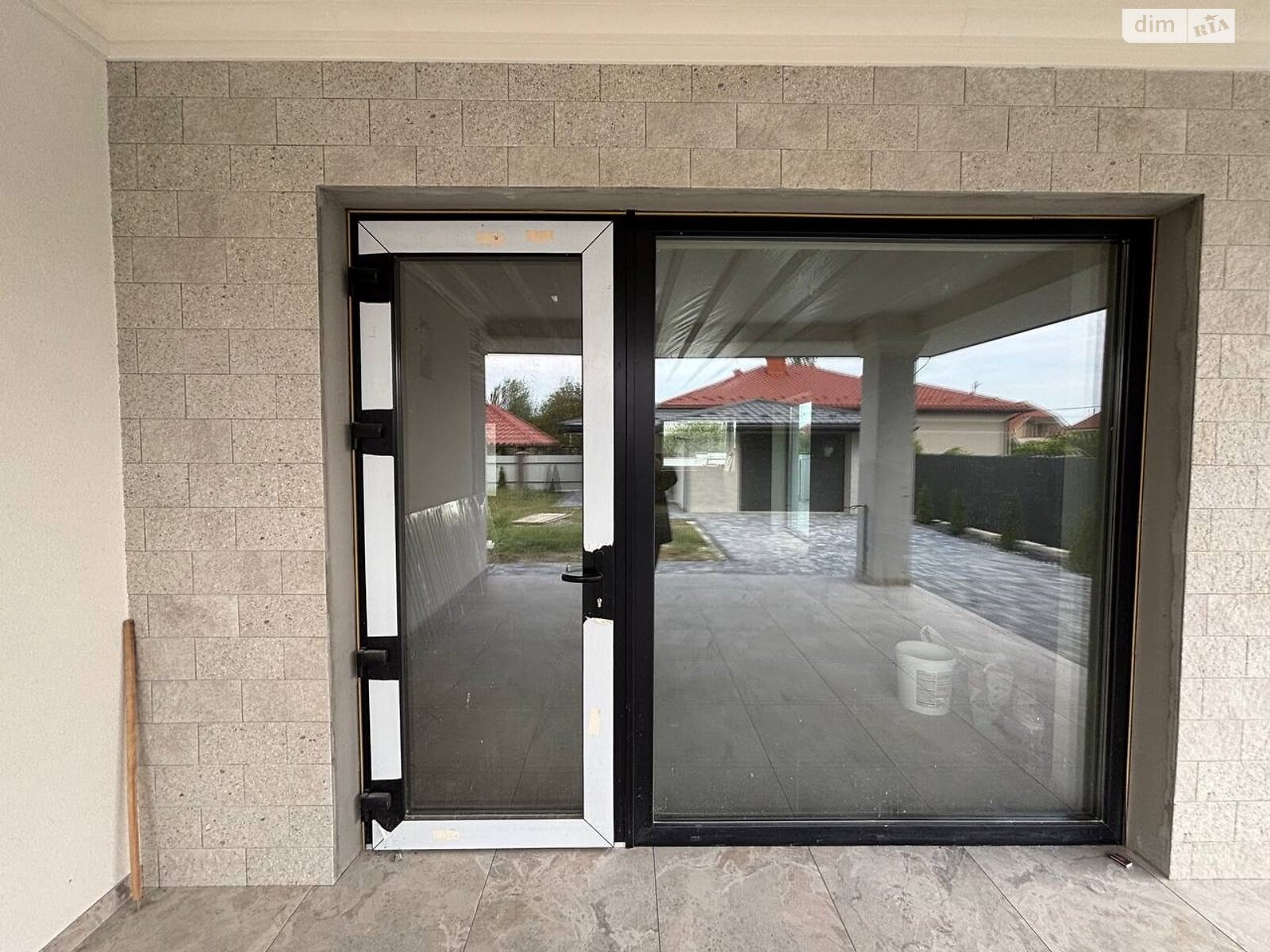 одноповерховий будинок, 145 кв. м, цегла. Продаж в Ужгороді, район Табла-1 фото 1