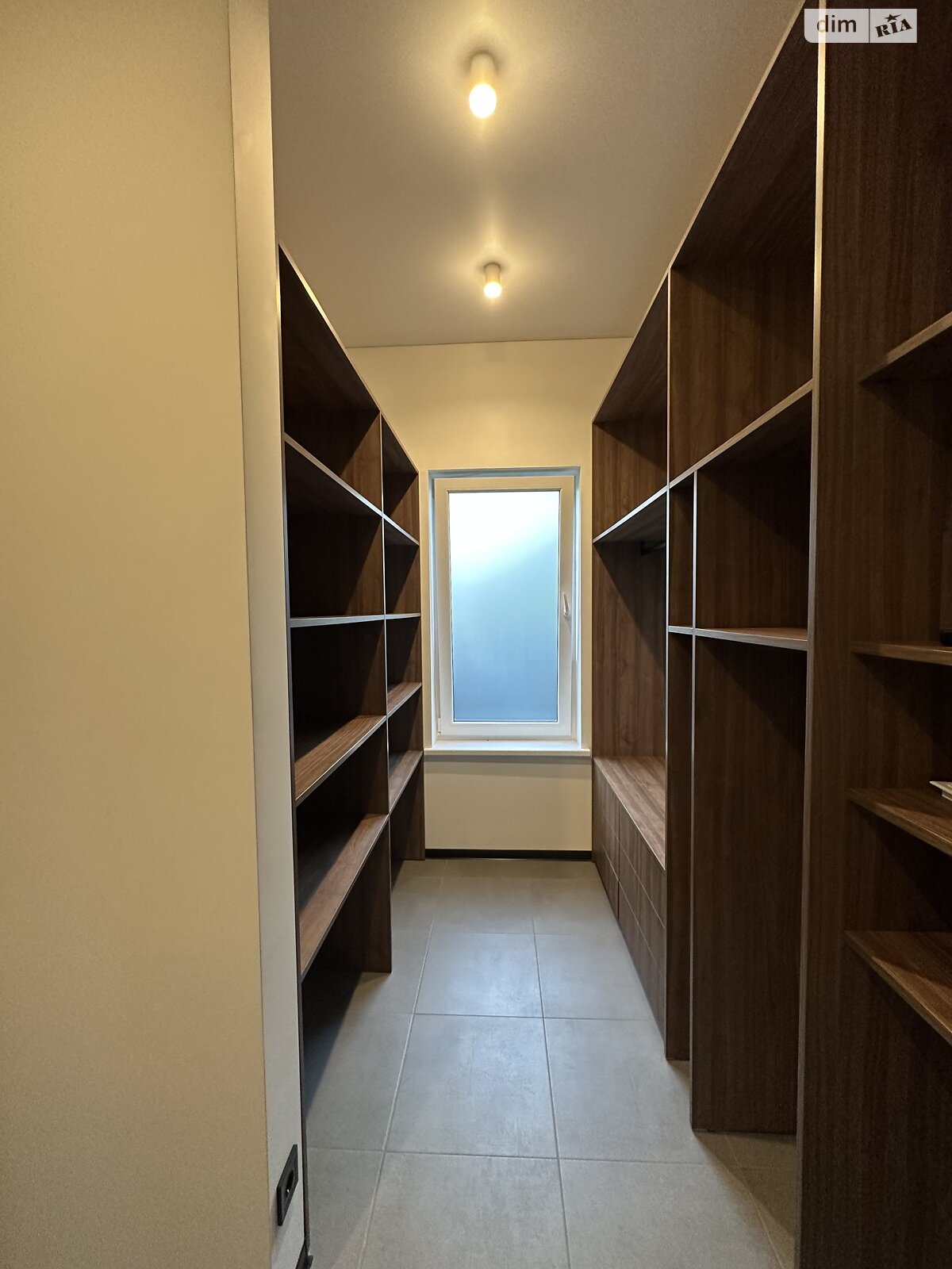 одноповерховий будинок, 130 кв. м, керамічний блок. Продаж в Ужгороді, район Табла-3 фото 1 одноповерховий будинок, 130 кв. м, керамічний блок. Продаж в Ужгороді, район Табла-3 фото 1