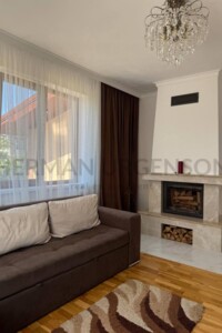 двоповерховий будинок з гаражем, 258 кв. м, цегла. Продаж у Ужгороді фото 2 двоповерховий будинок з гаражем, 258 кв. м, цегла. Продаж у Ужгороді фото 2