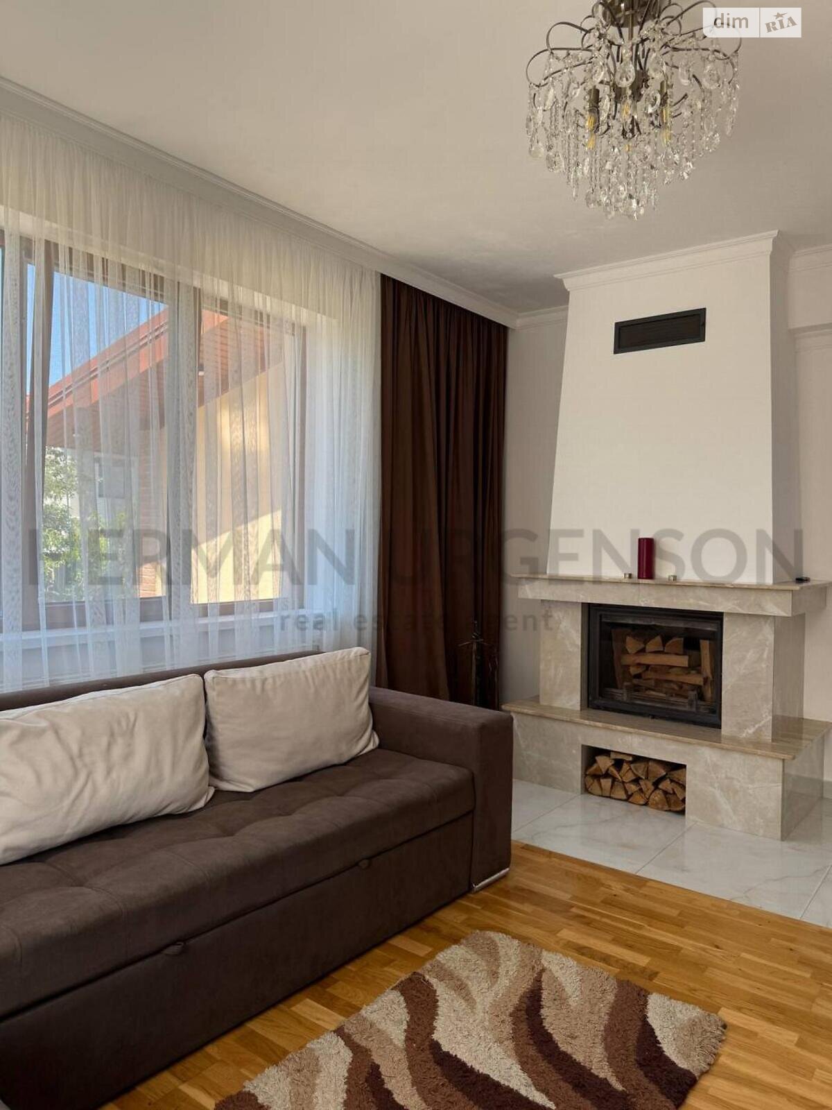 двоповерховий будинок з гаражем, 258 кв. м, цегла. Продаж у Ужгороді фото 1 двоповерховий будинок з гаражем, 258 кв. м, цегла. Продаж у Ужгороді фото 1