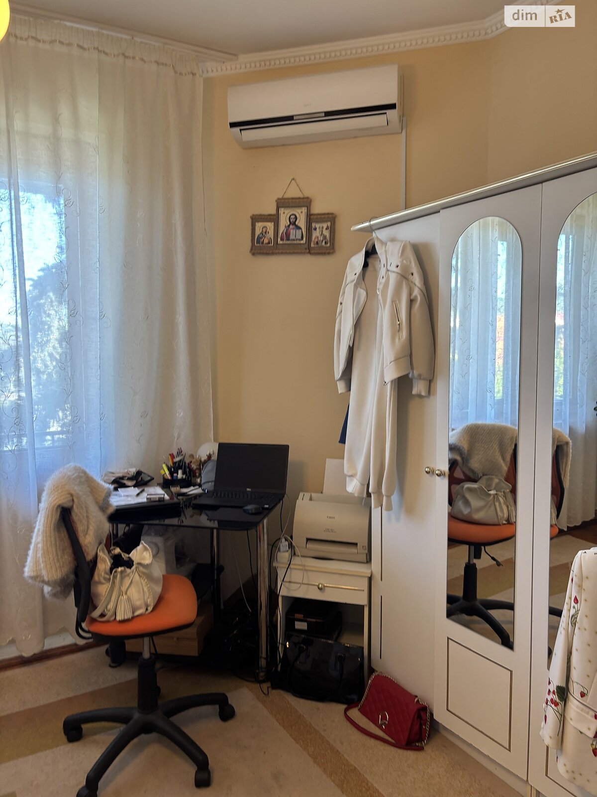 двухэтажный дом с гаражом, 296.5 кв. м, кирпич. Продажа в Ужгороде фото 1 двухэтажный дом с гаражом, 296.5 кв. м, кирпич. Продажа в Ужгороде фото 1