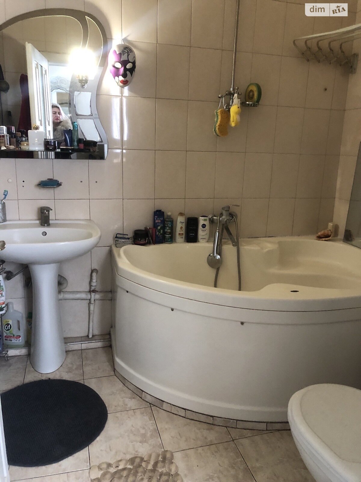 одноэтажный дом с гаражом, 78 кв. м, кирпич саманный. Продажа в Ужгороде район Центр фото 1