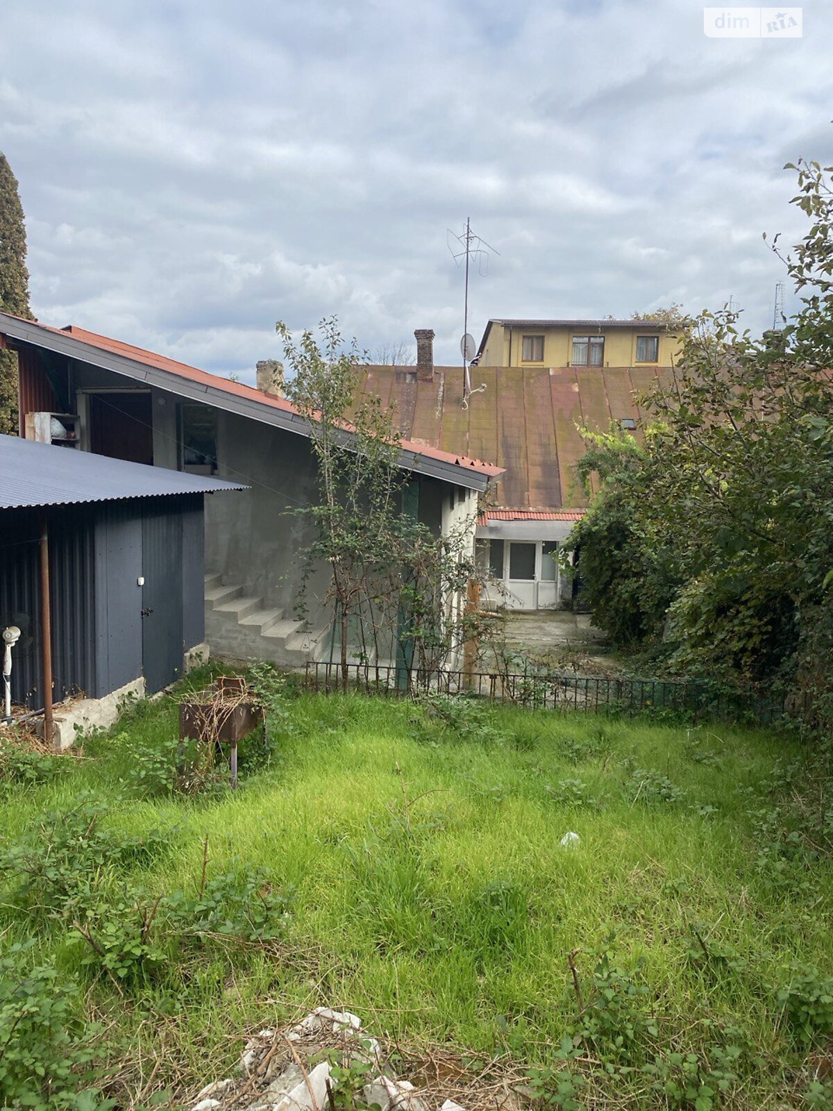 одноповерховий будинок, 200 кв. м, цегла. Продаж в Ужгороді, район Центр фото 1