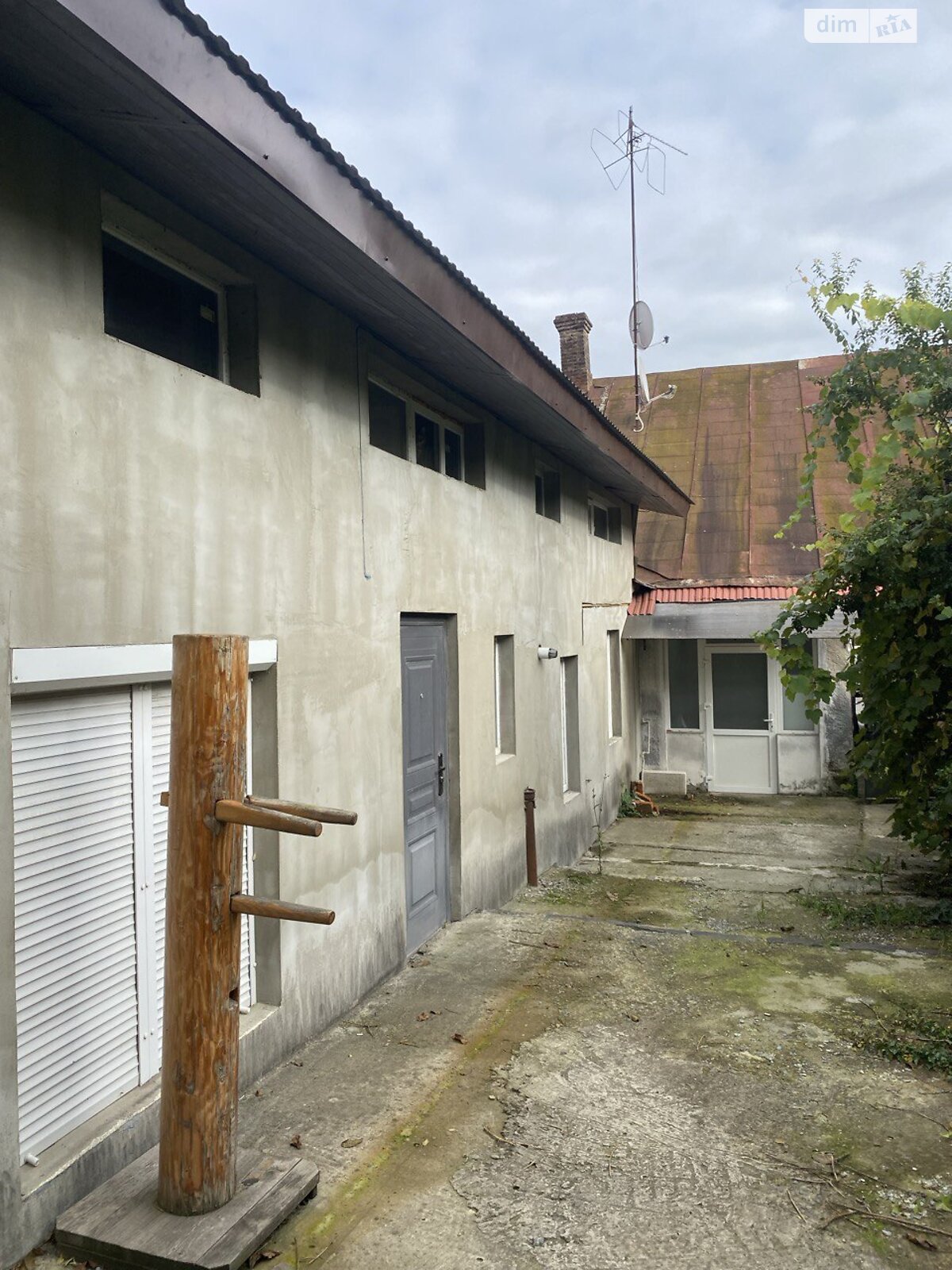 одноповерховий будинок, 200 кв. м, цегла. Продаж в Ужгороді, район Центр фото 1