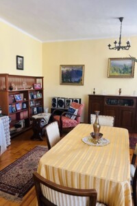 двухэтажный дом с балконом, 199.8 кв. м, кирпич. Продажа в Ужгороде район Центр фото 2 двухэтажный дом с балконом, 199.8 кв. м, кирпич. Продажа в Ужгороде район Центр фото 2