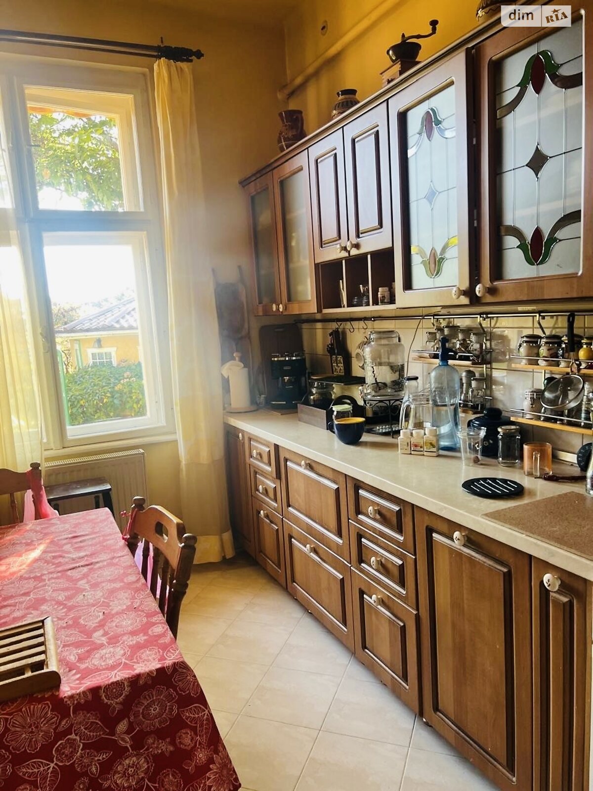 двухэтажный дом с балконом, 199.8 кв. м, кирпич. Продажа в Ужгороде район Центр фото 1 двухэтажный дом с балконом, 199.8 кв. м, кирпич. Продажа в Ужгороде район Центр фото 1