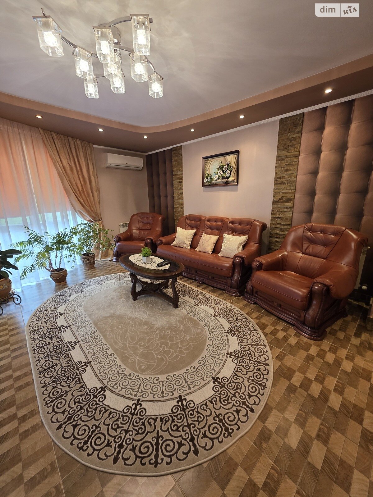 двухэтажный дом беседка, 167 кв. м, кирпич. Продажа в Ужгороде район Центр фото 1 двухэтажный дом беседка, 167 кв. м, кирпич. Продажа в Ужгороде район Центр фото 1