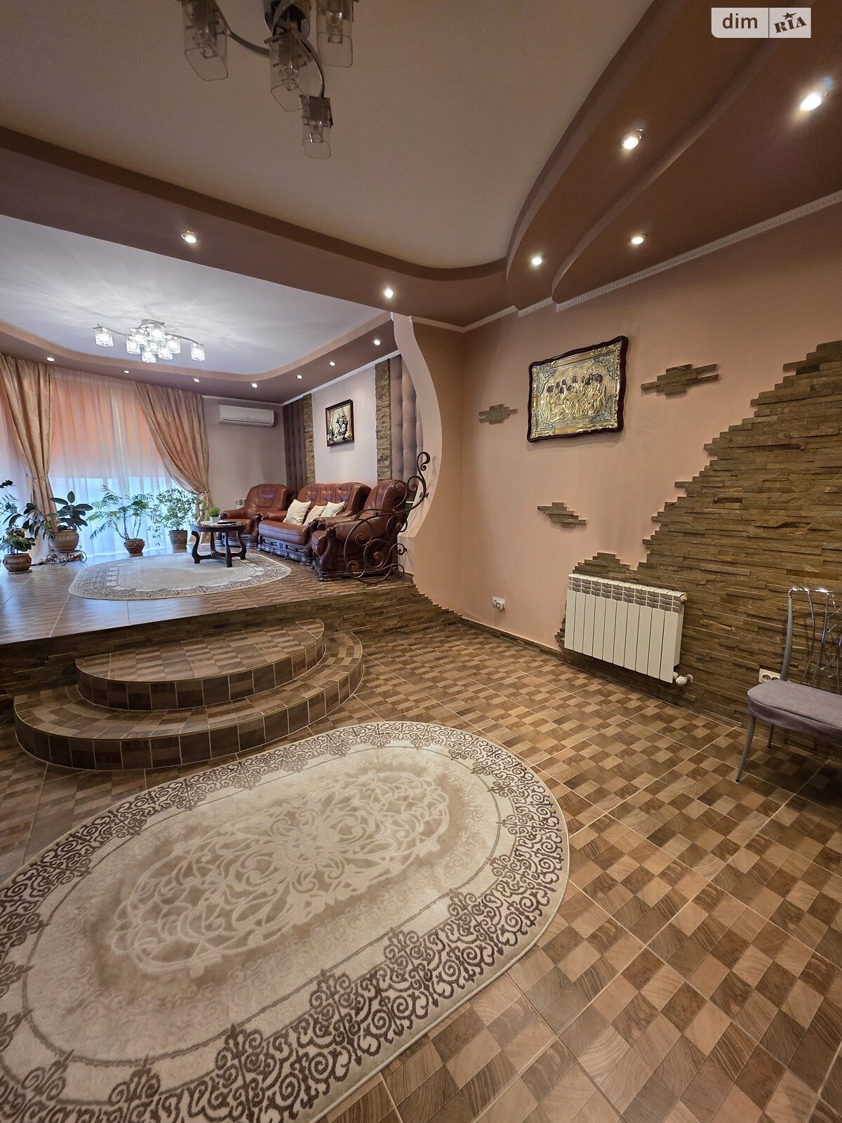 двухэтажный дом беседка, 167 кв. м, кирпич. Продажа в Ужгороде район Центр фото 1 двухэтажный дом беседка, 167 кв. м, кирпич. Продажа в Ужгороде район Центр фото 1