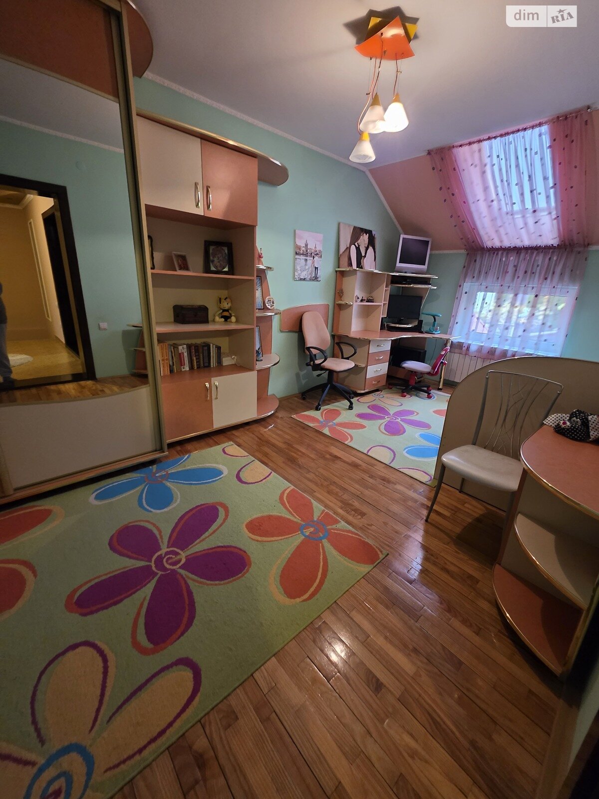 двухэтажный дом беседка, 167 кв. м, кирпич. Продажа в Ужгороде район Центр фото 1 двухэтажный дом беседка, 167 кв. м, кирпич. Продажа в Ужгороде район Центр фото 1