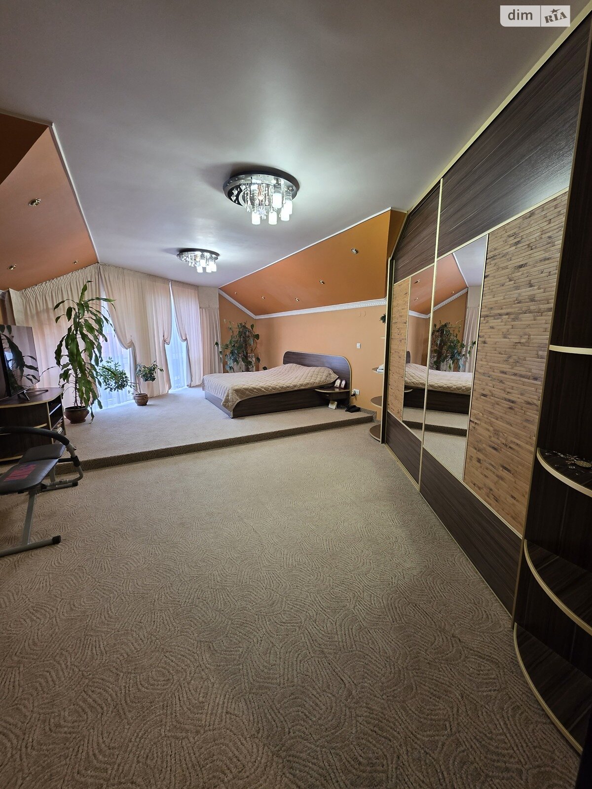 двухэтажный дом беседка, 167 кв. м, кирпич. Продажа в Ужгороде район Центр фото 1 двухэтажный дом беседка, 167 кв. м, кирпич. Продажа в Ужгороде район Центр фото 1