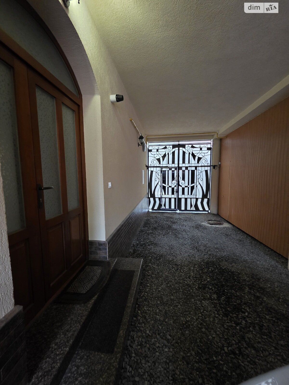 двухэтажный дом с верандой, 167 кв. м, кирпич. Продажа в Ужгороде район Центр фото 1 двухэтажный дом с верандой, 167 кв. м, кирпич. Продажа в Ужгороде район Центр фото 1