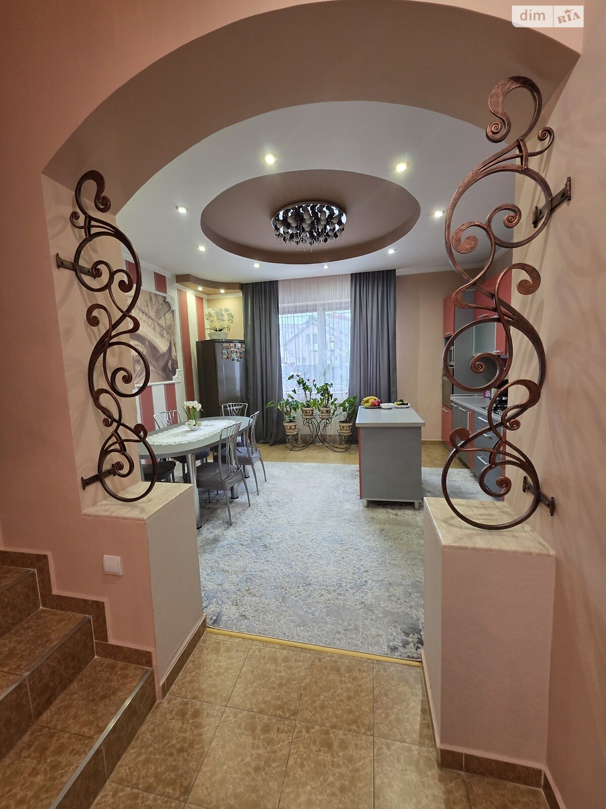 двухэтажный дом с верандой, 167 кв. м, кирпич. Продажа в Ужгороде район Центр фото 1 двухэтажный дом с верандой, 167 кв. м, кирпич. Продажа в Ужгороде район Центр фото 1