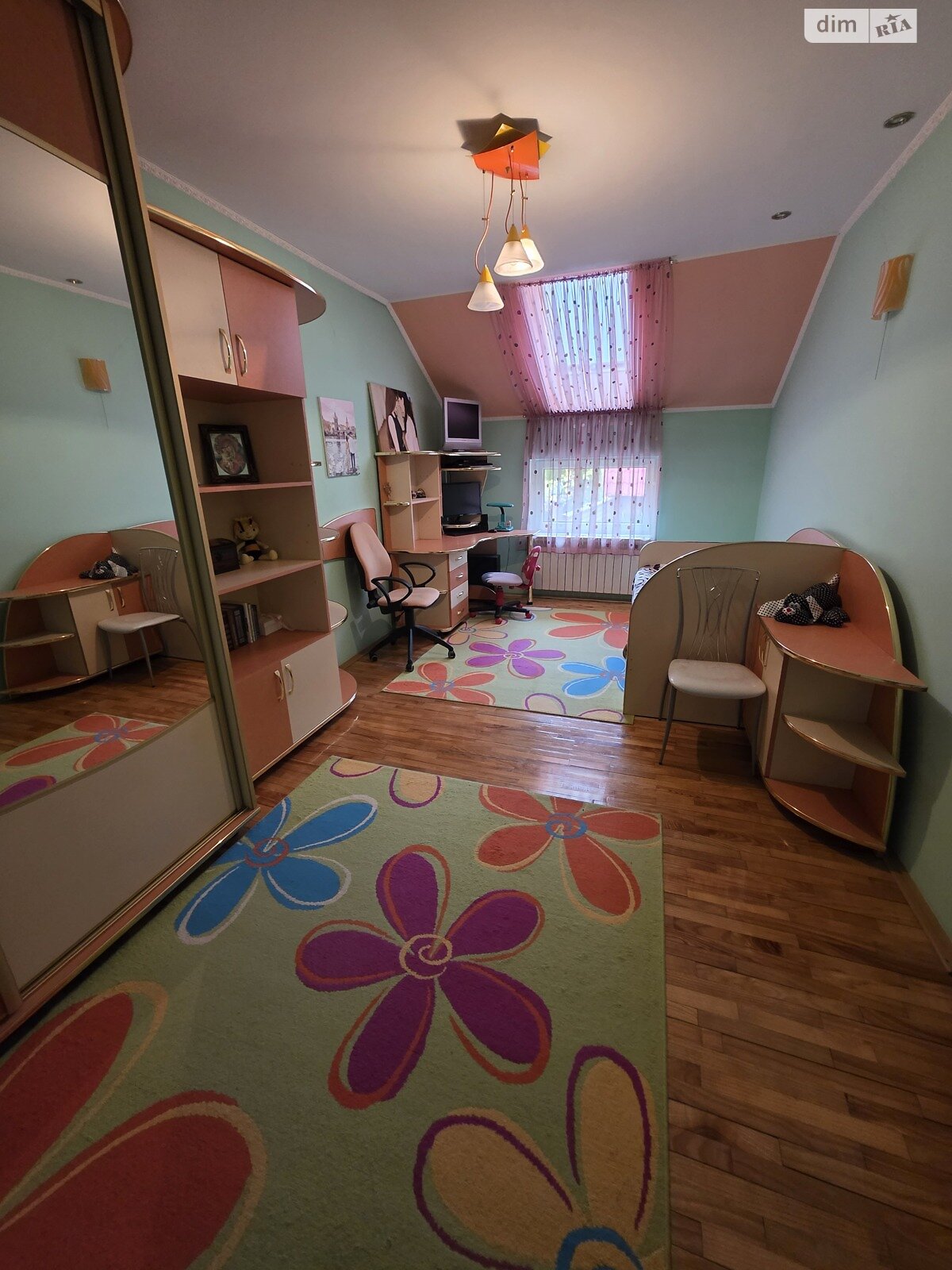 двухэтажный дом с верандой, 167 кв. м, кирпич. Продажа в Ужгороде район Центр фото 1 двухэтажный дом с верандой, 167 кв. м, кирпич. Продажа в Ужгороде район Центр фото 1