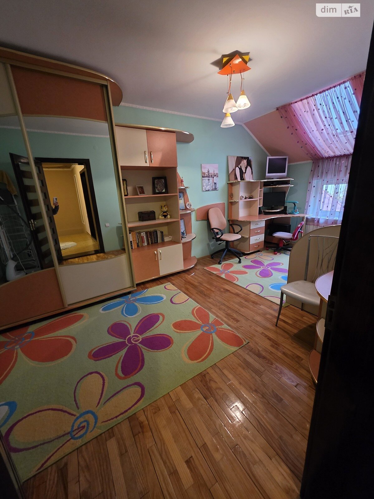 двухэтажный дом с верандой, 167 кв. м, кирпич. Продажа в Ужгороде район Центр фото 1 двухэтажный дом с верандой, 167 кв. м, кирпич. Продажа в Ужгороде район Центр фото 1