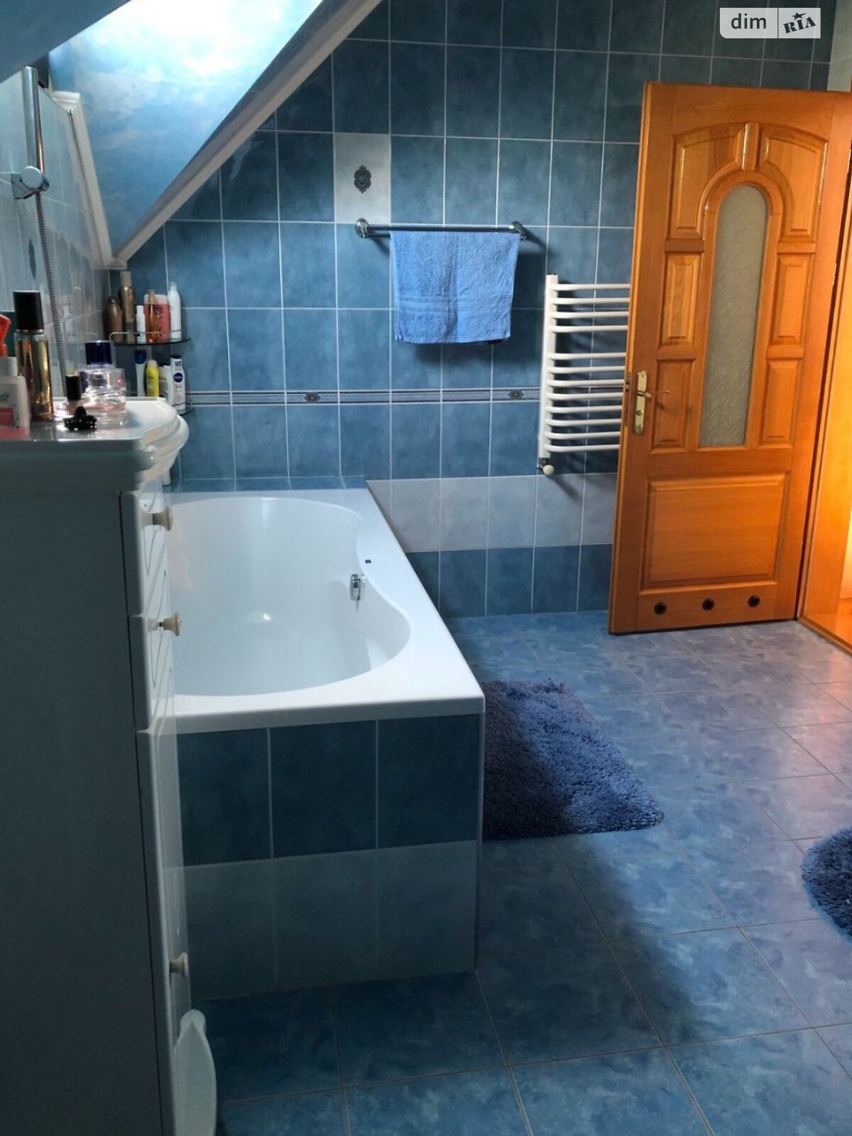 двоповерховий будинок з опаленням, 133 кв. м, цегла. Продаж в Ужгороді, район Центр фото 1 двоповерховий будинок з опаленням, 133 кв. м, цегла. Продаж в Ужгороді, район Центр фото 1