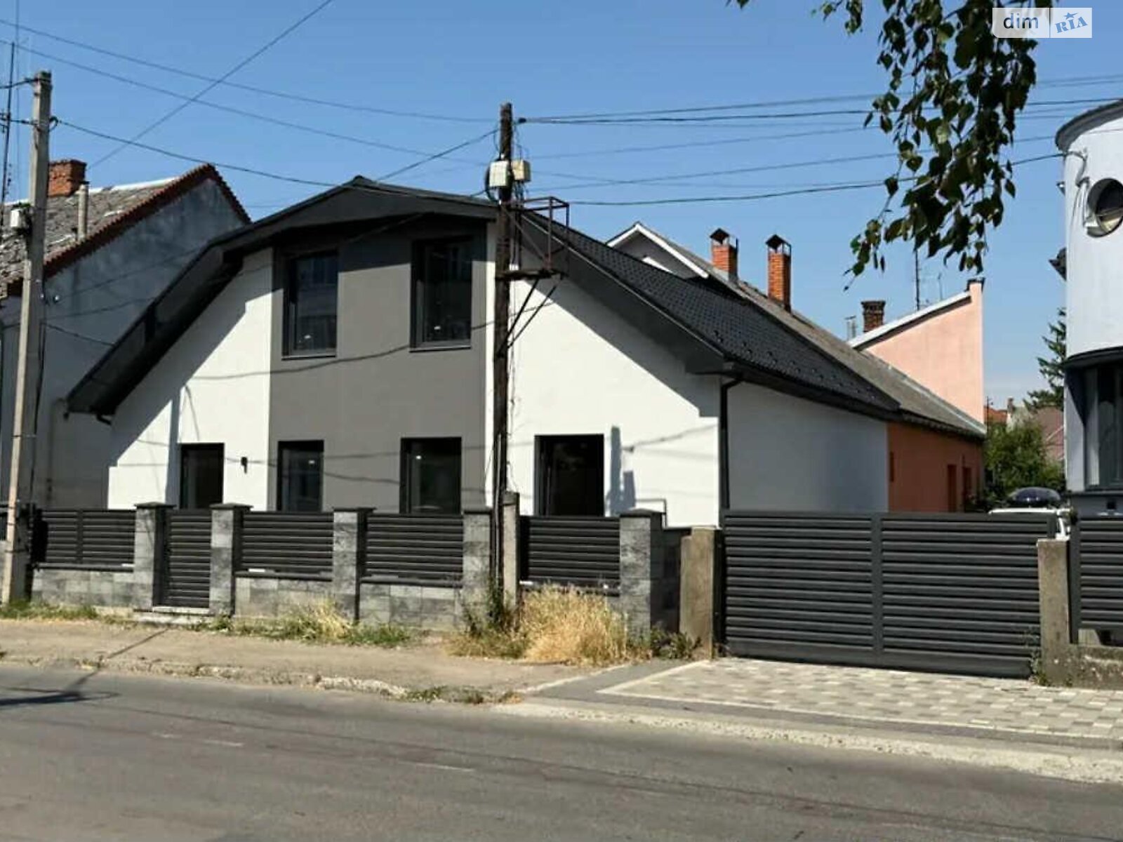 двухэтажный дом, 174 кв. м, кирпич. Продажа в Ужгороде район Центр фото 1