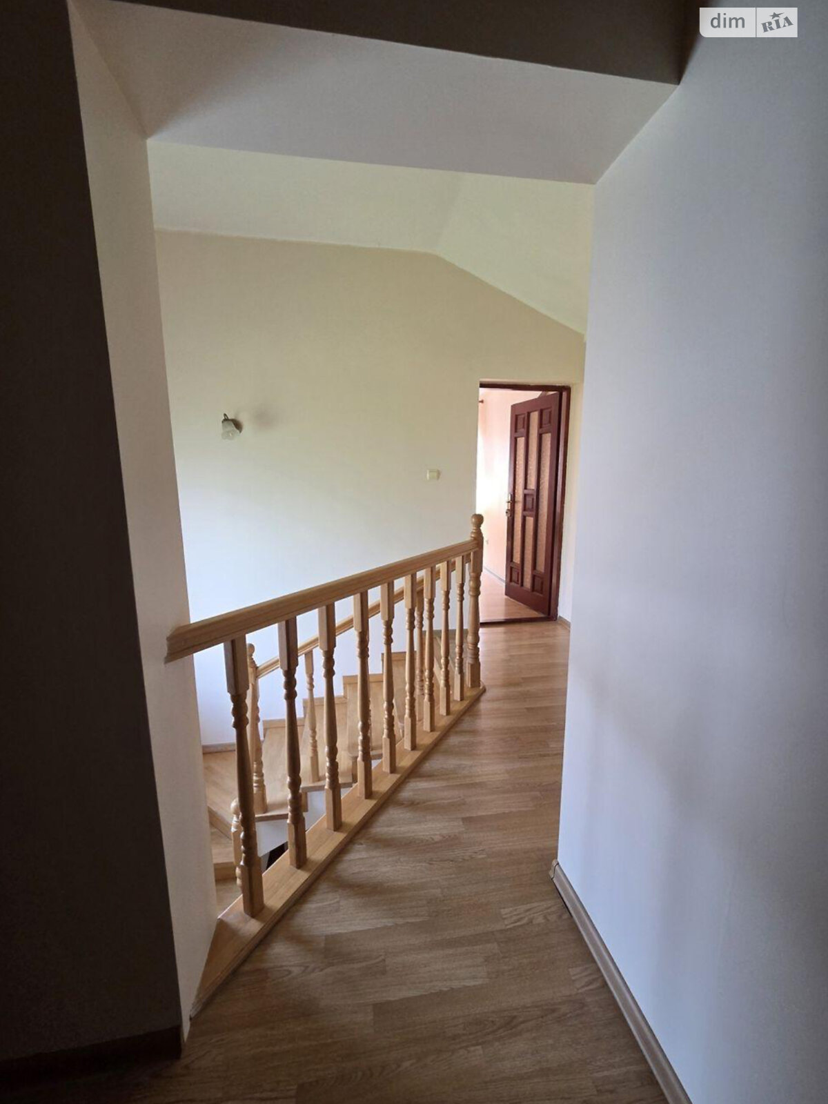 двухэтажный дом с отоплением, 110.9 кв. м, кирпич. Продажа в Ужгороде район Центр фото 1 двухэтажный дом с отоплением, 110.9 кв. м, кирпич. Продажа в Ужгороде район Центр фото 1