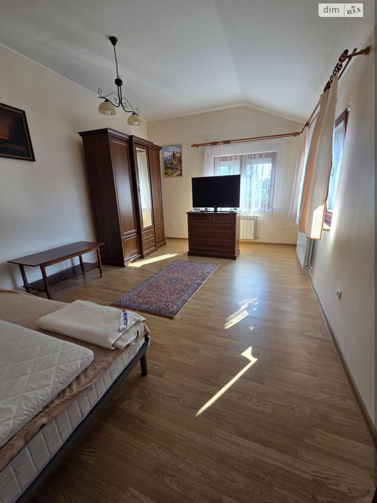 двухэтажный дом с отоплением, 110.9 кв. м, кирпич. Продажа в Ужгороде район Центр фото 1 двухэтажный дом с отоплением, 110.9 кв. м, кирпич. Продажа в Ужгороде район Центр фото 1