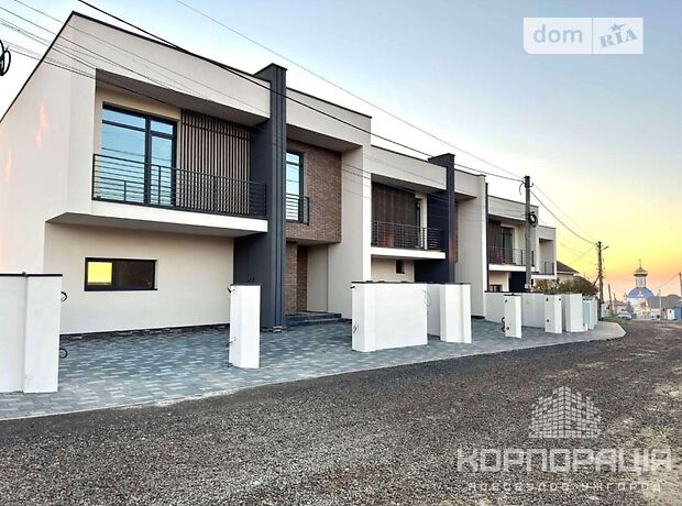 двухэтажный дом с террасой, 132.6 кв. м, кирпич. Продажа в Ужгороде район Центр фото 1
