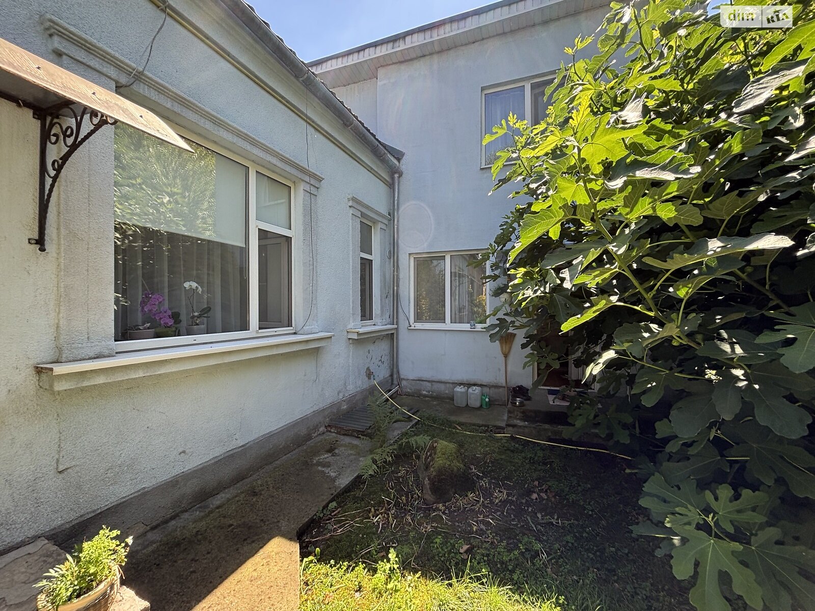 двухэтажный дом с отоплением, 127.3 кв. м, кирпич. Продажа в Ужгороде район Центр фото 1 двухэтажный дом с отоплением, 127.3 кв. м, кирпич. Продажа в Ужгороде район Центр фото 1