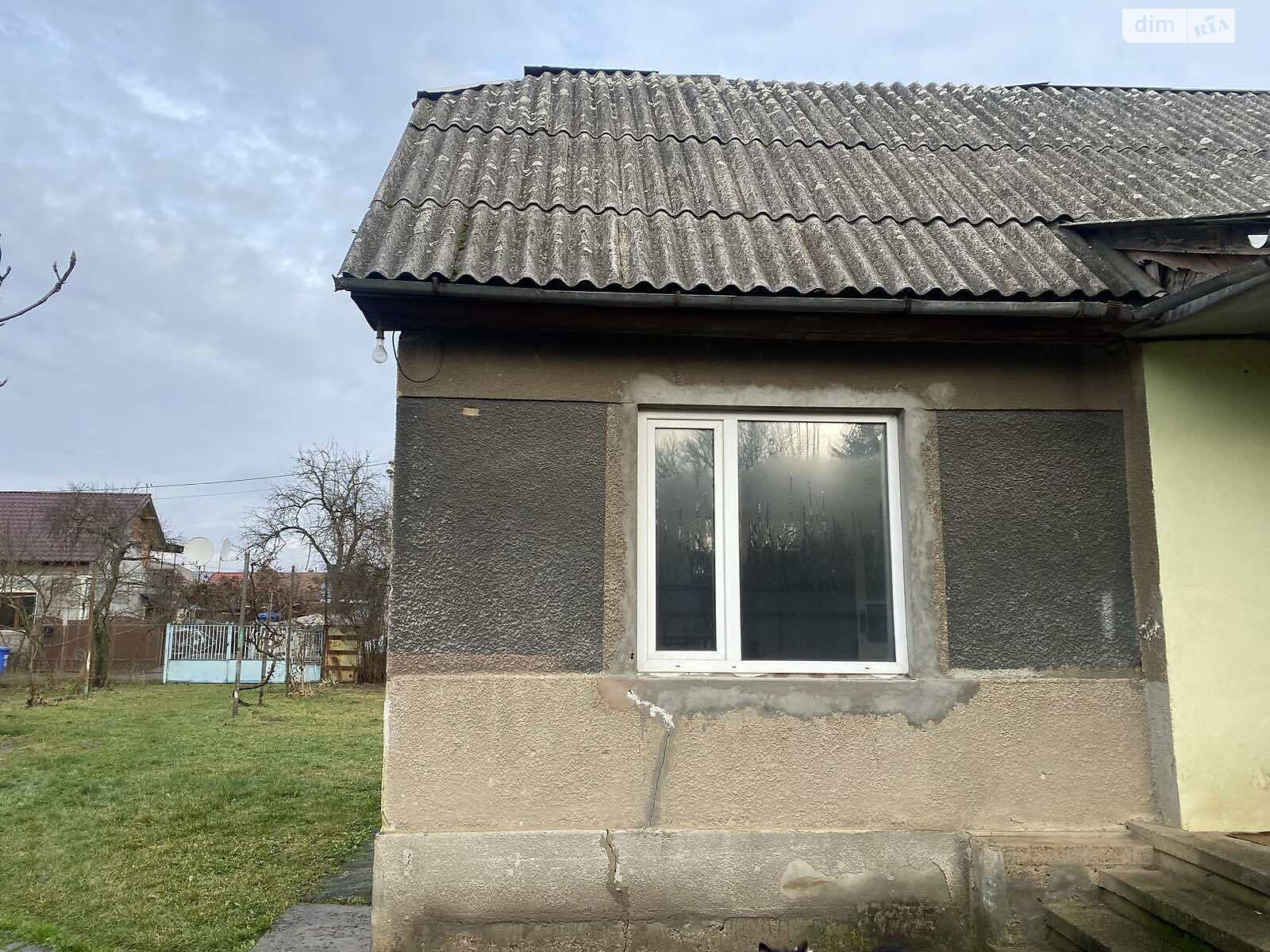 одноэтажный дом с верандой, 80.5 кв. м, кирпич саманный. Продажа в Ужгороде район Центр фото 1