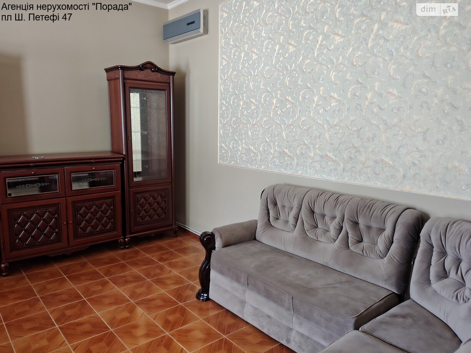 одноповерховий будинок з гаражем, 134 кв. м, цегла. Продаж в Ужгороді, район Центр фото 1 одноповерховий будинок з гаражем, 134 кв. м, цегла. Продаж в Ужгороді, район Центр фото 1