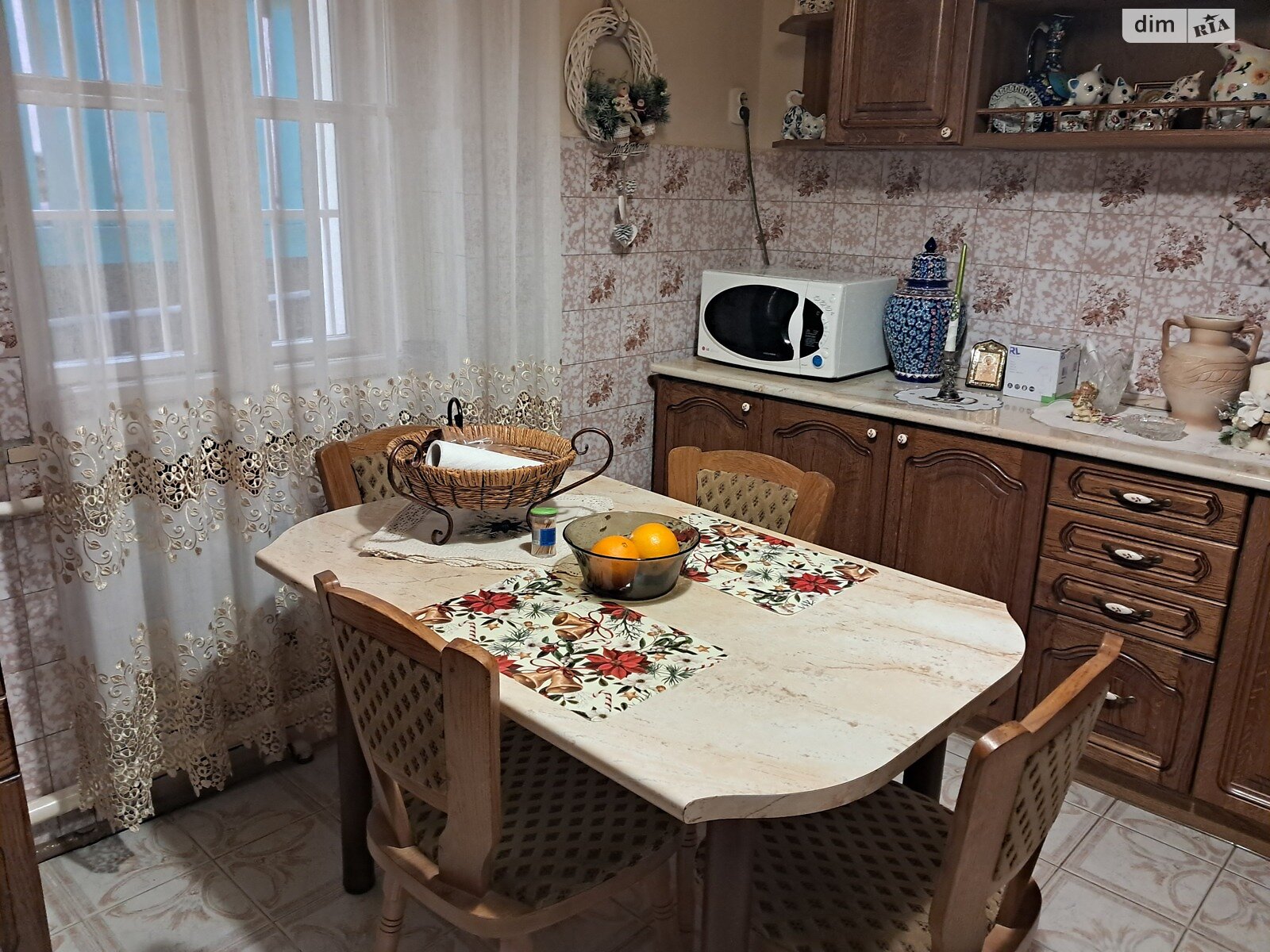 одноповерховий будинок з верандою, 106 кв. м, цегла. Продаж в Ужгороді, район Центр фото 1 одноповерховий будинок з верандою, 106 кв. м, цегла. Продаж в Ужгороді, район Центр фото 1