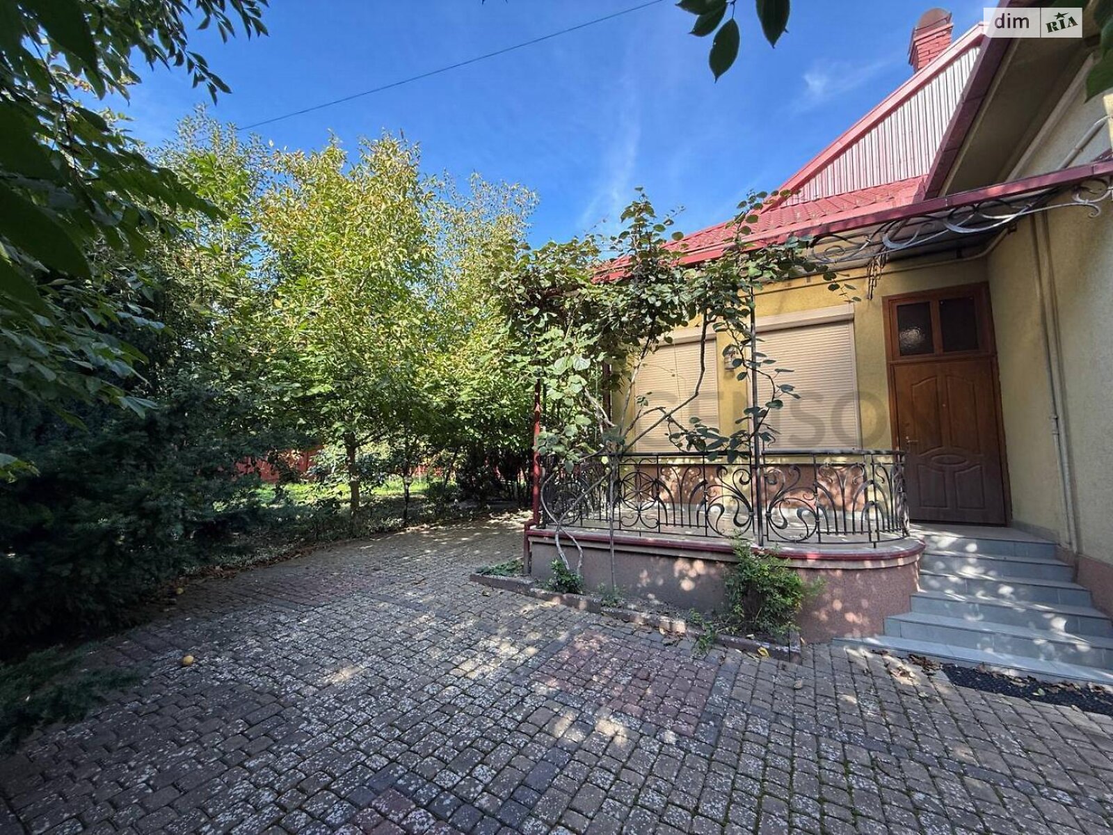 одноповерховий будинок з верандою, 150 кв. м, цегла. Продаж в Ужгороді, район Центр фото 1 одноповерховий будинок з верандою, 150 кв. м, цегла. Продаж в Ужгороді, район Центр фото 1