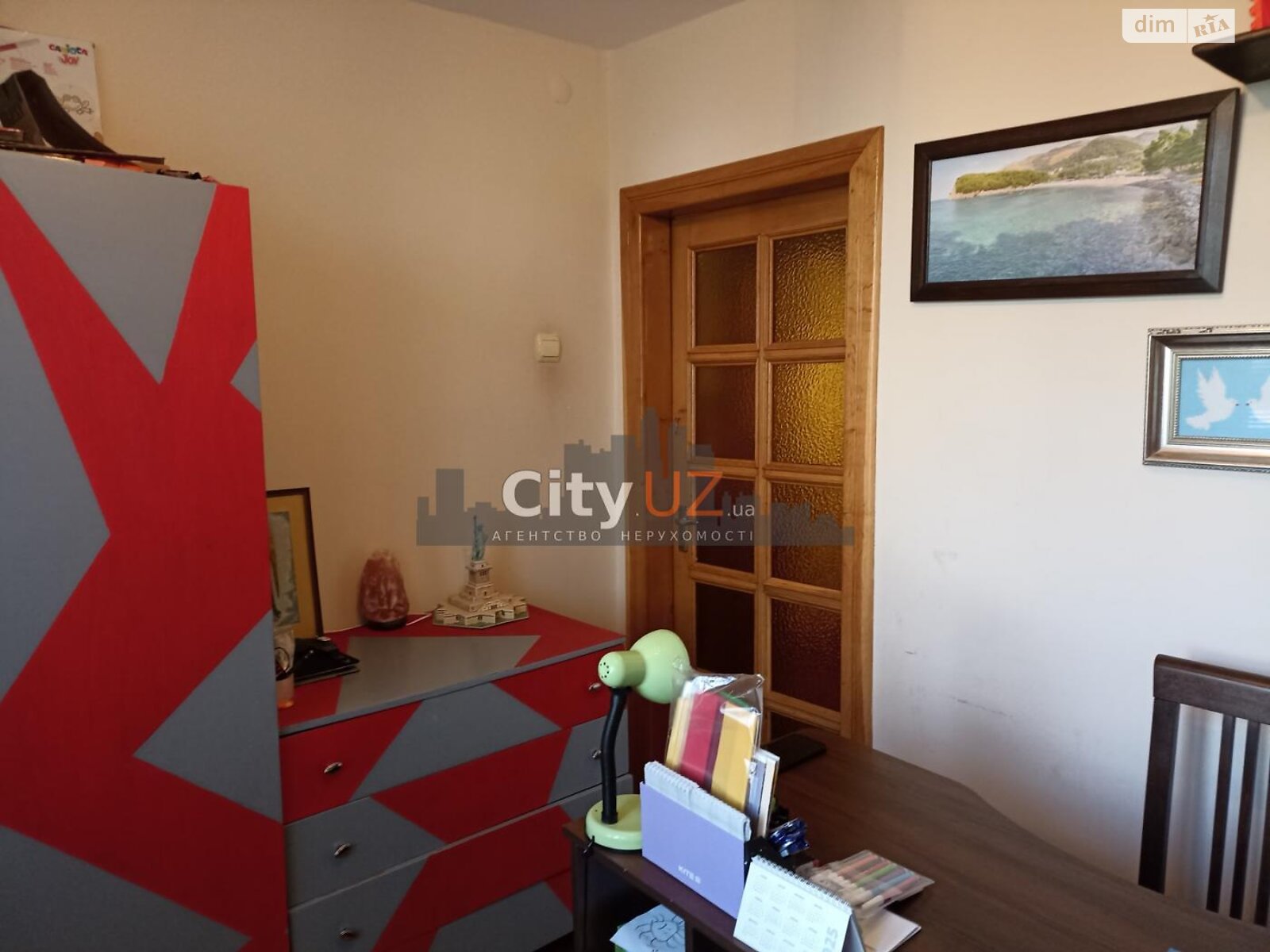 двухэтажный дом с гаражом, 217 кв. м, кирпич. Продажа в Ужгороде район Центр фото 1 двухэтажный дом с гаражом, 217 кв. м, кирпич. Продажа в Ужгороде район Центр фото 1