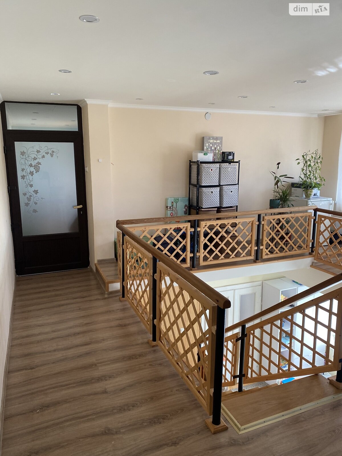 двоповерховий будинок з гаражем, 130 кв. м, цегла. Продаж в Ужгороді, район Центр фото 1