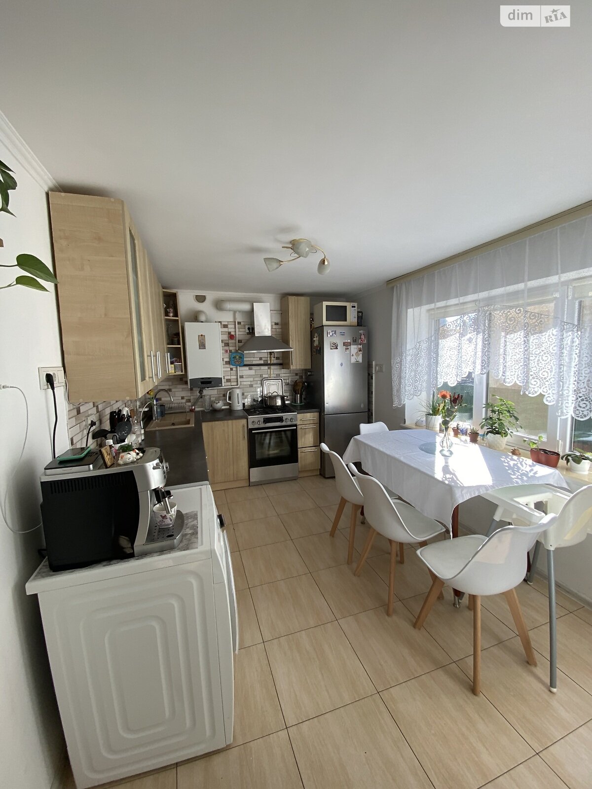 двоповерховий будинок з гаражем, 130 кв. м, цегла. Продаж в Ужгороді, район Центр фото 1