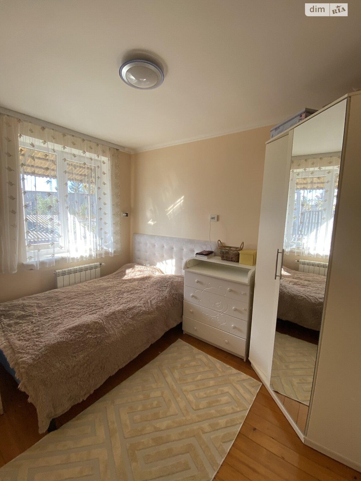 двоповерховий будинок з гаражем, 130 кв. м, цегла. Продаж в Ужгороді, район Центр фото 1