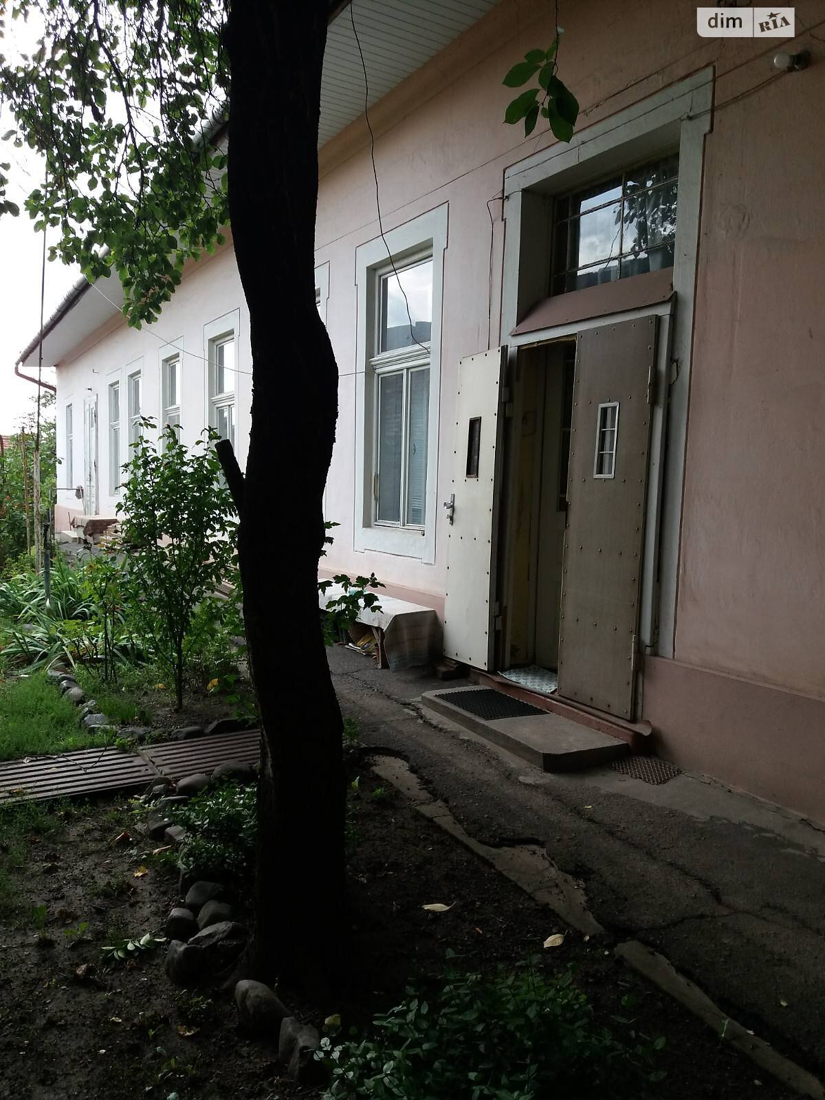 одноэтажный дом, 150 кв. м, кирпич. Продажа в Ужгороде район Центр фото 1