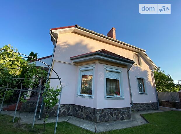 двоповерховий будинок з садом, 163 кв. м, цегла. Продаж в Ужгороді, район Центр фото 1 двоповерховий будинок з садом, 163 кв. м, цегла. Продаж в Ужгороді, район Центр фото 1