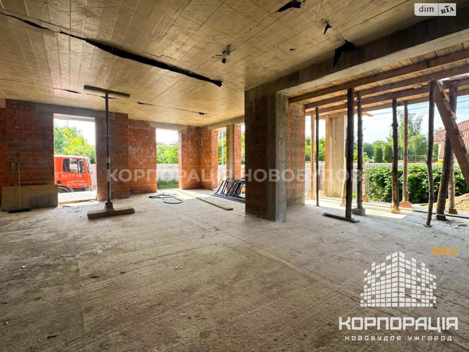 двоповерховий будинок, 200 кв. м, кирпич. Продаж в Ужгороді, район Центр фото 1 двоповерховий будинок, 200 кв. м, кирпич. Продаж в Ужгороді, район Центр фото 1
