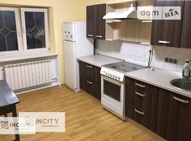 одноэтажный дом с садом, 95 кв. м, кирпич. Продажа в Ужгороде район Центр фото 1 одноэтажный дом с садом, 95 кв. м, кирпич. Продажа в Ужгороде район Центр фото 1