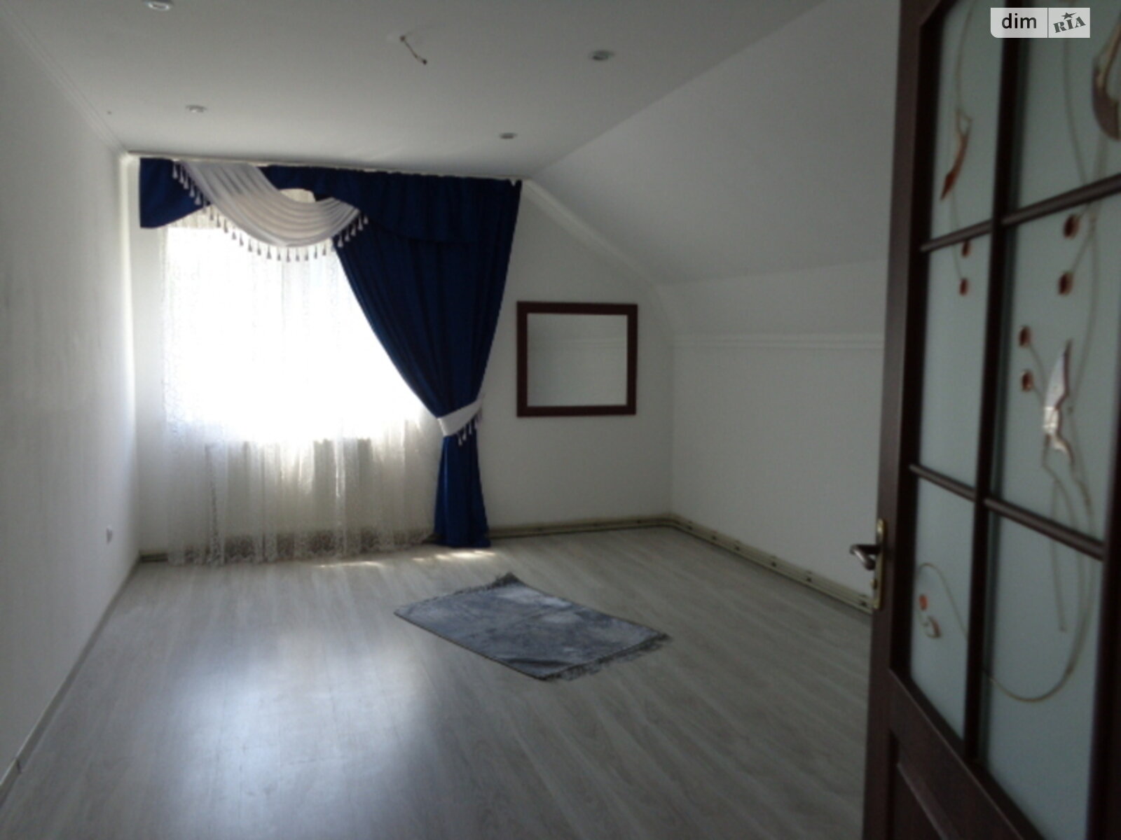 двоповерховий будинок з верандою, 250 кв. м, цегла. Продаж в Ужгороді, район Центр фото 1 двоповерховий будинок з верандою, 250 кв. м, цегла. Продаж в Ужгороді, район Центр фото 1