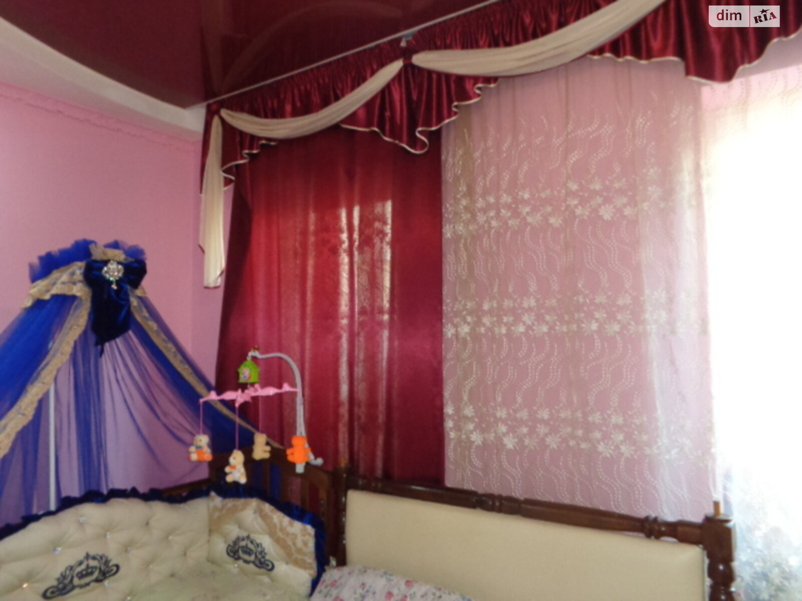 двоповерховий будинок з верандою, 250 кв. м, цегла. Продаж в Ужгороді, район Центр фото 1 двоповерховий будинок з верандою, 250 кв. м, цегла. Продаж в Ужгороді, район Центр фото 1