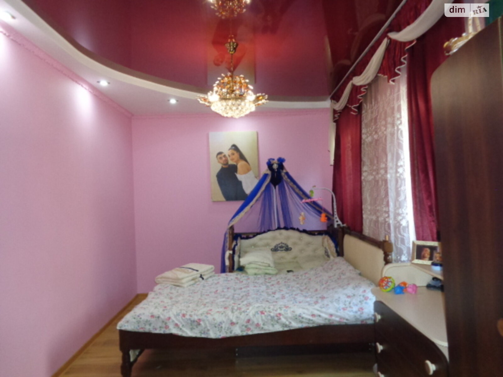 двоповерховий будинок з верандою, 250 кв. м, цегла. Продаж в Ужгороді, район Центр фото 1 двоповерховий будинок з верандою, 250 кв. м, цегла. Продаж в Ужгороді, район Центр фото 1