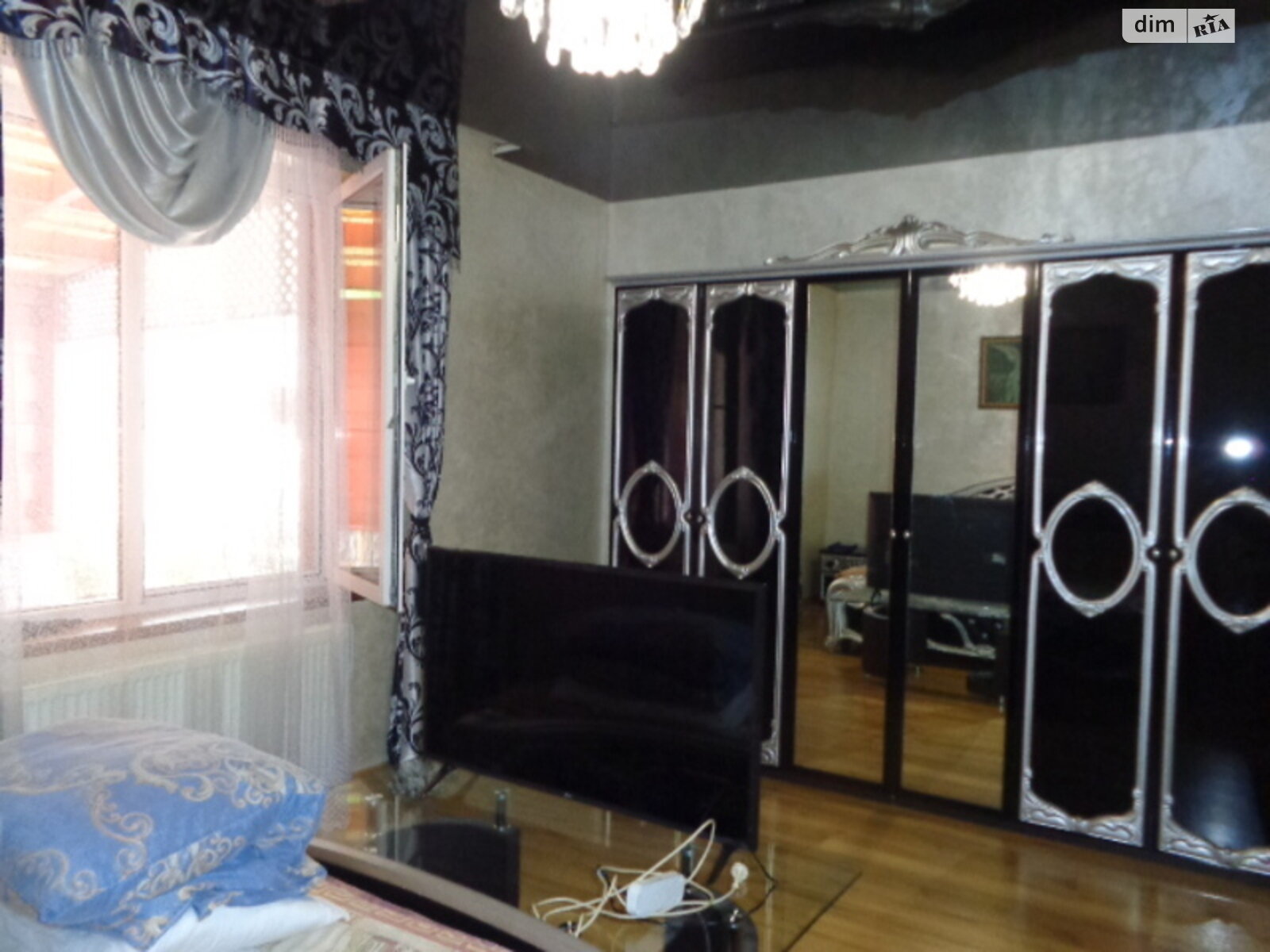 двоповерховий будинок з верандою, 250 кв. м, цегла. Продаж в Ужгороді, район Центр фото 1 двоповерховий будинок з верандою, 250 кв. м, цегла. Продаж в Ужгороді, район Центр фото 1