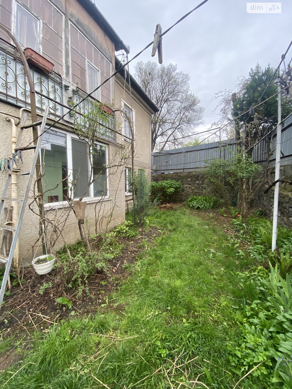 двоповерховий будинок з гаражем, 180 кв. м, цегла. Продаж в Ужгороді фото 1 двоповерховий будинок з гаражем, 180 кв. м, цегла. Продаж в Ужгороді фото 1