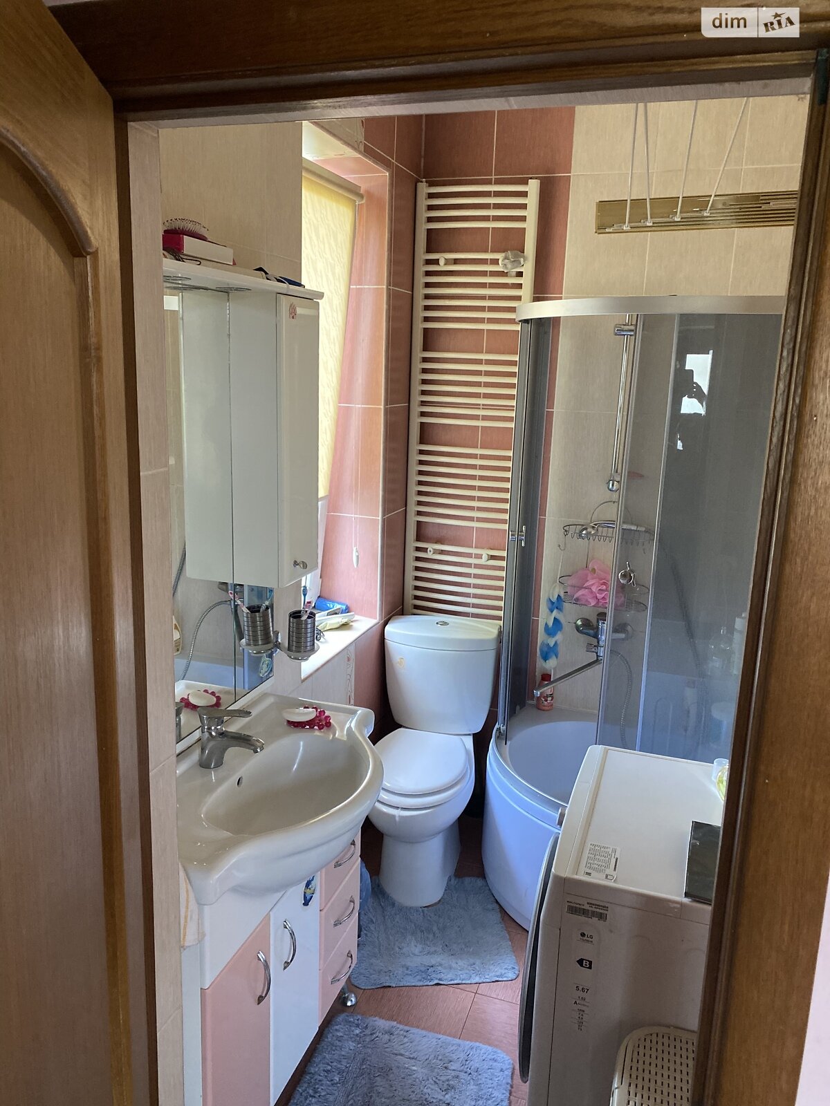двоповерховий будинок з гаражем, 180 кв. м, цегла. Продаж в Ужгороді фото 1 двоповерховий будинок з гаражем, 180 кв. м, цегла. Продаж в Ужгороді фото 1